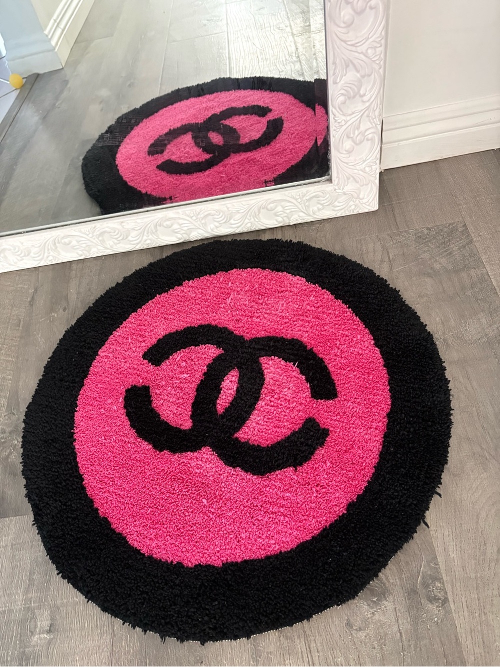 CHANEL Round Pink and Black Logo Door Mat